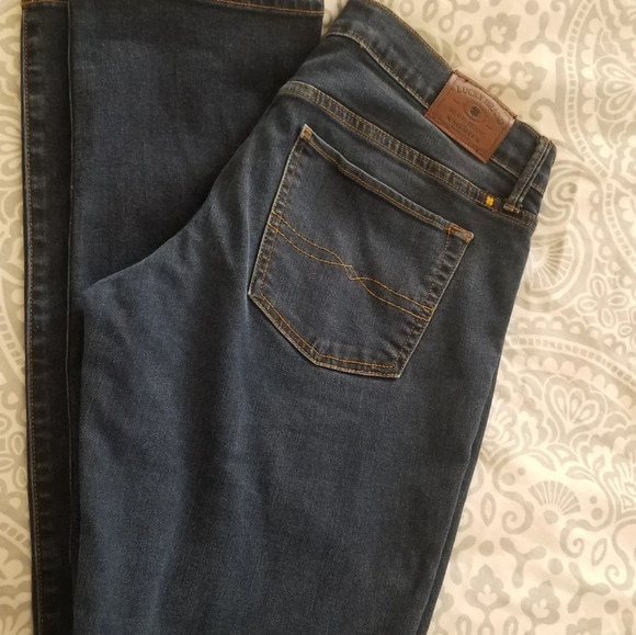 Lucky brand straight leg size 4 jeans - Picture 4 of 15